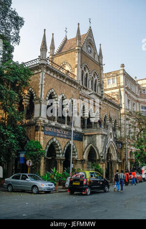 Mumbai, Indien - 1. Januar 2012: Historische David Sassoon Bibliothek und Lesesaal in der Innenstadt von Mumbai. Stockfoto