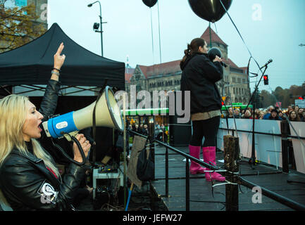 Pozna , Polen, schwarz Protest gegen die Überhöhung von abtreibungsrecht Stockfoto