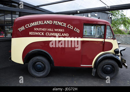 Oldtimer Ford Commercial Van - Cumberland Bleistift Unternehmen Stockfoto