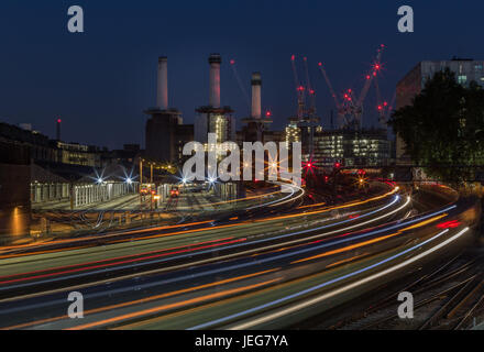 Victoria-Bahnhof in der Nacht Stockfoto