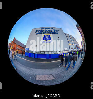 Goodison Park Heimat des Everton Football Club.  Das Stadion ist eines der ältesten speziell dafür gebauten Fußballstadien der Welt. Stockfoto