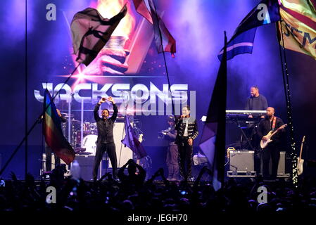 Pilton, Somerset, UK. 24. Juni 2017. Glastonbury Festival Tag 4 - amerikanische Band The Jacksons Auftritt beim Glastonbury Festival, Credit Pilton, Somerset 24. Juni 2017: DFP Photographic/Alamy Live News Stockfoto