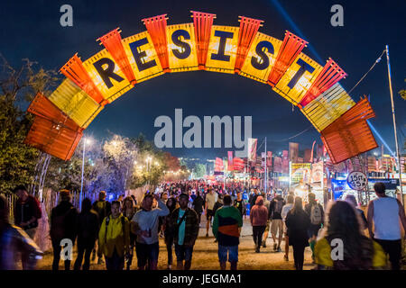 Glastonbury, UK. 24. Juni 2017. Wiederholungsprüfungen - 2017 Glastonbury Festival, würdige Farm. Glastonbury, 25. Juni 2017 Credit: Guy Bell/Alamy Live News Bildnachweis: Guy Bell/Alamy Live-Nachrichten Stockfoto