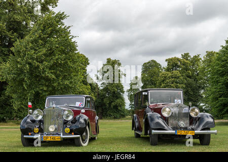 Stamford, UK. 25. Juni 2017. Weltweit größte Rolls-Royce-Kundgebung am Burghley house 25.06.2017 Credit: Marc Wheatley/Alamy Live News Stockfoto