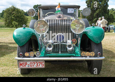 Stamford, UK. 25. Juni 2017. Weltweit größte Rolls-Royce-Kundgebung am Burghley house 25.06.2017 Credit: Marc Wheatley/Alamy Live News Stockfoto