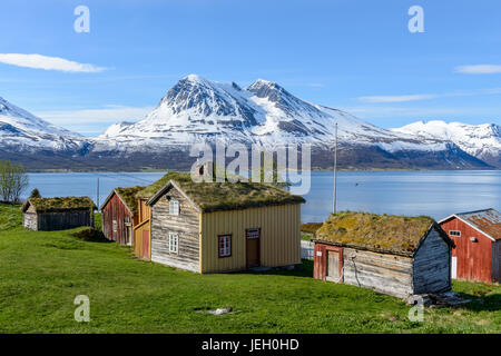 Bild aufgenommen am Straumen Gård - alten Bauernhof als Heimatmuseum bewahrt. Straumsbukta, Kvaløya, Tromsø, Norwegen. Stockfoto