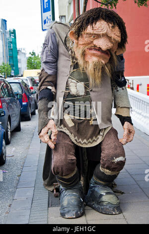 Troll außerhalb ein Tourist shop in Reykjavik, Island Stockfoto