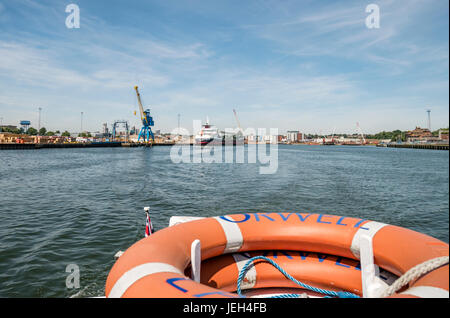 Verlassen den Hafen von Ipswich auf dem River Orwell Suffolk UK Stockfoto