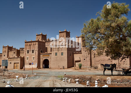 Außenansicht der Kasbah Amridil in der Nähe von Skoura, Marokko, Afrika Stockfoto