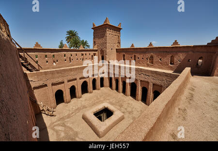 Innenhof Kasbah Amridil in der Nähe von Skoura, Marokko, Afrika Stockfoto