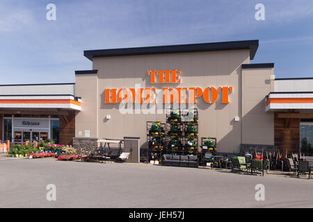 Home Depot Shop vorne an einem sonnigen Tag. BC, Kanada 2017. Stockfoto