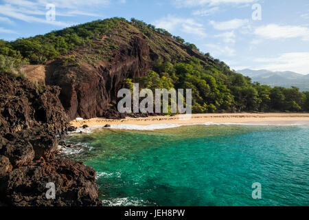 Mauna Ola'i (Schlackenkegel), Oneloa (großer Strand), Makena State Park; Maui, Hawaii, Vereinigte Staaten von Amerika Stockfoto