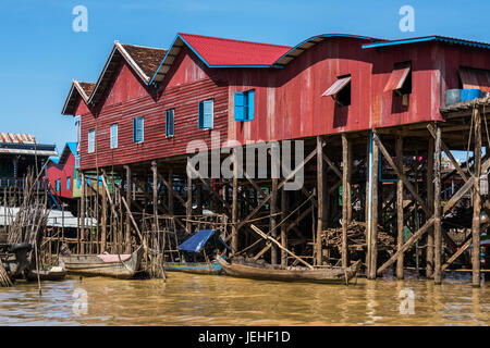 Ein schwimmendes Dorf Kampong Phluk auf dem Tonle Sap genannt; Siem Reap Provinz, Kambodscha Stockfoto