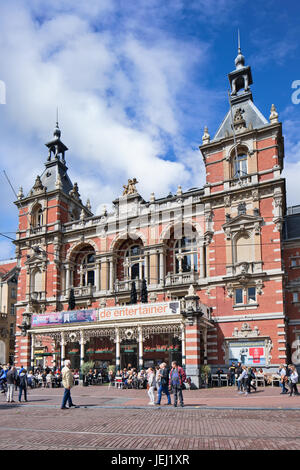 AMSTERDAM-24. AUG. 2014. Stadsschouwburg (Stadttheater). Das Gebäude im Neorenaissance-Stil aus dem Jahr 1894 befindet sich am Leidseplein. Stockfoto