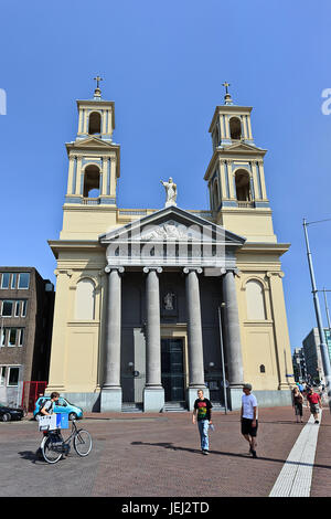 AMSTERDAM, 19. AUGUST 2012. Moses & Aaron Kirche in Amsterdam. Diese Kirche am Waterloo Platz ist ein wichtiges Kulturerbe. Stockfoto