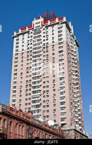 HARBIN-6. MÄRZ 2009. Harbin Innenstadt am 6. März 2009. Harbin in Nordostchina ist die zehntbevölkerungsreichste Stadt Chinas. Stockfoto