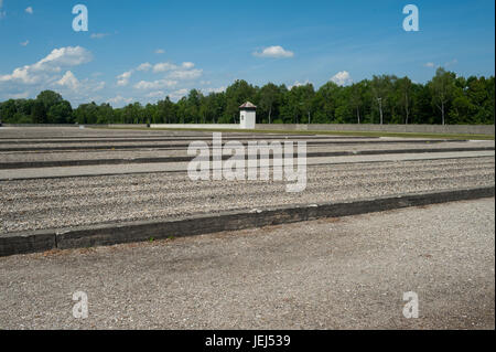 03.06.2017, Dachau, Bayern, Deutschland, Europa - Blick auf die Fundamente der ehemaligen Kaserne an der Gedenkstätte des Konzentrationslagers Dachau. Stockfoto