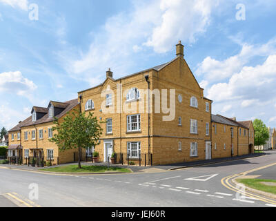 Neue Häuser in Broadway, Cotswolds, UK Stockfoto