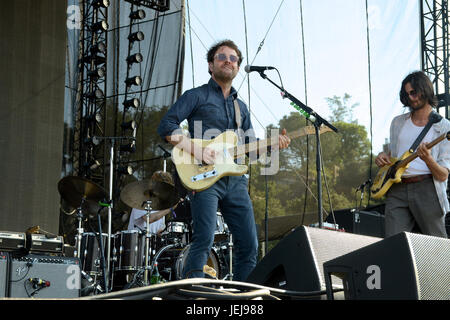 Pasadena, Kalifornien, USA. Juni 2017. Taylor Goldsmith Sänger Dawes tritt während des Arroyo Seco Weekend Juni 24,2017 Brookside Golf Course Pasadena, Kalifornien auf. Stockfoto