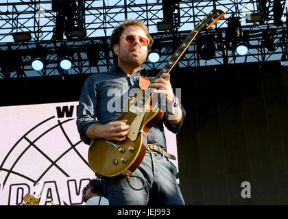 Pasadena, Kalifornien, USA. Juni 2017. Taylor Goldsmith Sänger Dawes tritt während des Arroyo Seco Weekend Juni 24,2017 Brookside Golf Course Pasadena, Kalifornien auf. Stockfoto