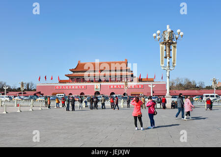 BEIJING-FEB. 27, 2014. Platz des himmlischen Friedens, die vierte größte Platz der Welt. Es ist als nationales Symbol verbreitet. Es hat große kulturelle significa Stockfoto