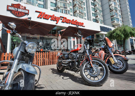 PEKING-SEPT. 25. Harley Davidson Shop. HD begann mit dem Verkauf in China 2005, die Fahrräder sind extrem hoch besteuert: HD-Bike könnte sich für ein vierfaches durchschnittliches Gehalt verkaufen. Stockfoto