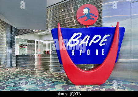 PEKING-JAN. 25. Basse-Auslass. A Bathing Ape (BAPE) ist ein japanisches Bekleidungsunternehmen, das 1993 von Nigo gegründet wurde. Stockfoto