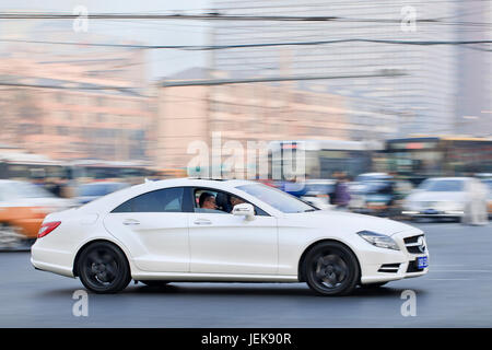 PEKING-DEZ. 12. Mercedes Benz SLS 55 AMG. AMG ist der Performance- und Engineering-Bereich von Mercedes-Benz. Stockfoto