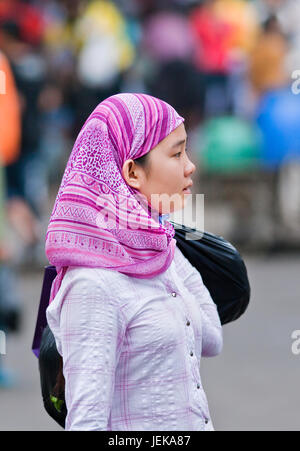 SANYA-JAN. 16, 2008. Jung-Hui Muslimin. 20.000 Hui-Muslime leben in Sanya, Nachkommen von arabischen Händlern aus dem 16. Jahrhundert der Geschäfte entlang Wate machte Stockfoto