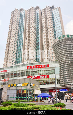 SHANGHAI-AUG. 31; 2009. U-Bahn-Restaurant am 31. August 2009 in Shanghai. Die U-Bahn ist möglicherweise die weltweit größte Fast-Food-Kette nach Gesamtstandorten. Stockfoto