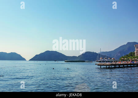 Blick auf Bucht von Marmaris in der Türkei an sonnigen Tag Stockfoto