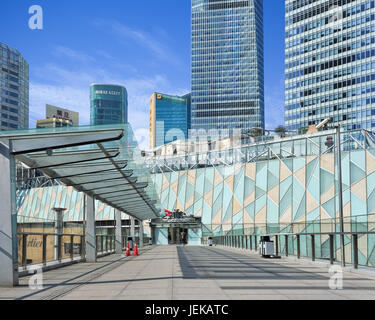 Wolkenkratzer in Lujiazui, nationalen Development Zone von der Regierung ernannt. 2005, Staatliche Rat bekräftigte Lujiazui Finanz- und Handelszone. Stockfoto