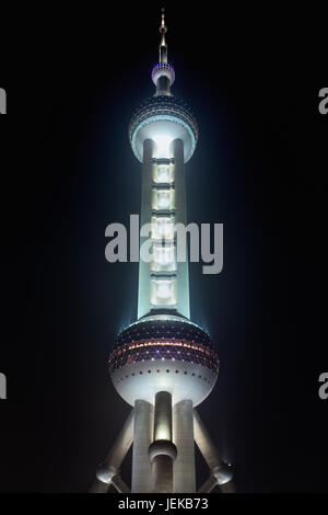 Die Shanghai Oriental Pearl Tower (468 m). Es ist ein TV Tower und eines von Shanghais Wahrzeichen, bei Lujiazui im Bezirk Pudong entfernt. Stockfoto