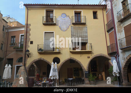 Café in der Almudin Square, Onda, Provinz Castellon, Spanien Stockfoto