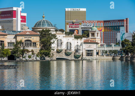 Geschäfte und Wasserbrunnen im Bellagio Hotel and Casino Stockfoto