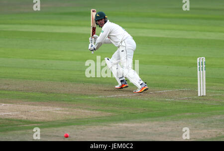 Die Nottinghamshire Brendan Taylor Fledermäuse während der Specsavers County Championship Division Two passen an der Nottingham Trent Bridge. Stockfoto