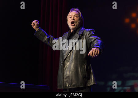 Alles für das Theater spielen "Große Freiheit Nr. 7" im St. Pauli Theater mit: Volker Lechtenbrink wo: Hamburg, Deutschland bei: 26. Mai 2017 Stockfoto