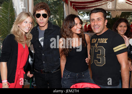 Paris, Frankreich. 23. Juni 2017. Jean Luc Lahaye, seine Tochter Margaux Lahaye und Albert Kassabi (Bébert aus Forbans) besuchen 2017 Fête des Tuileries, Stockfoto