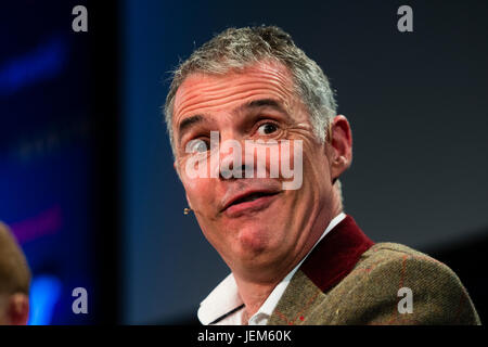 Peter Jukes, englischer Schriftsteller, Drehbuchautor, Dramatiker, literarischer Kritiker und Blogger., an der 2017 Hay Festival der Literatur und der Kunst, Hay on Wye, Wales UK Stockfoto