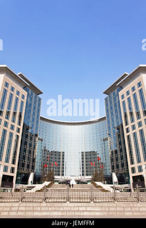 Peking - FEBR. 11, 2009. Grand Hyatt Hotel in Peking. Dieses 5-Sterne Hotel ist Teil der Oriental Plaza, eine der größten chinesischen kommerziellen Komplexe. Stockfoto