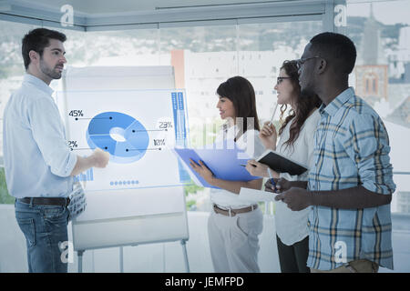 Zusammengesetztes Bild der globalen Business-Schnittstelle Stockfoto