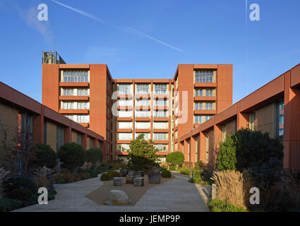 Zeigen Sie im Obergeschoss mit Dachterrasse an. Kings Cross Wandteppich, London, Vereinigtes Königreich. Architekt: Johnson Naylor, 2017. Stockfoto