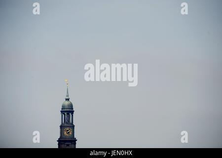 Hamburg, Deutschland. 22. Juni 2017. Ctyview von Hamburgf an den Hafen, Deutschland, Hamburg, 22. Juni 2017. Foto: Frank Mai | weltweite Nutzung/Dpa/Alamy Live-Nachrichten Stockfoto