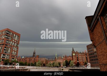 Hamburg, Deutschland. 22. Juni 2017. Ctyview von Hamburgf an den Hafen, Deutschland, Hamburg, 22. Juni 2017. Foto: Frank Mai | weltweite Nutzung/Dpa/Alamy Live-Nachrichten Stockfoto