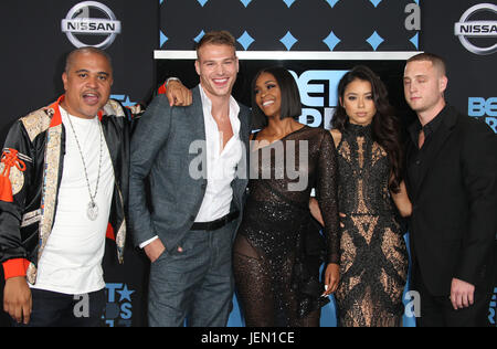 Los Angeles, Ca, USA. 25. Juni 2017. Nafessa Williams, Matthew Noszka, Michelle Hayden, Irv Gotti, Chet Hanks auf 2017 BET Awards an die Microsoft-Theater, California am 25. Juni 2017. Bildnachweis: Faye lernen/MediaPunch Credit: MediaPunch Inc/Alamy Live-Nachrichten Stockfoto