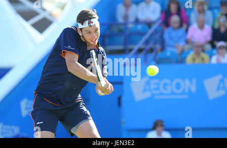 Eastbourne, Vereinigtes Königreich. 26. Juni 2017. Cameron Norrie Großbritanniens in Aktion gegen Horacio Zeballos von Argentinien während Tag zwei der Aegon International Eastbourne am 26. Juni 2017 in Eastbourne, England Credit: Paul Terry Foto/Alamy Live News Stockfoto