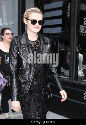 New York, USA. 26. Juni 2017. Gayle Rankin bei AOL bauen, 26. Juni 2017 über ihre neue Serie Glow in New York zu sprechen. Bildnachweis: MediaPunch Inc/Alamy Live-Nachrichten Stockfoto