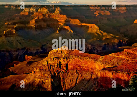 Grand Canyon Sonnenuntergang von Mather's Point, Arizona, USA Stockfoto