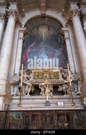 Julisch Venetien Italien. "Discesa Dello Spirito Santo" - "Die Herabkunft des Heiligen Geistes" von Tiziano - Tizian im Inneren der Kirche Santa Maria della Salute. Stockfoto