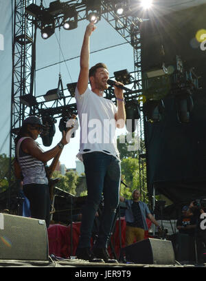 Andy Grammer führt auf der Bühne während Arroyo Seco Wochenende Juni 25,2017 Brookside Golf Kurs in Pasadena, Kalifornien. Stockfoto